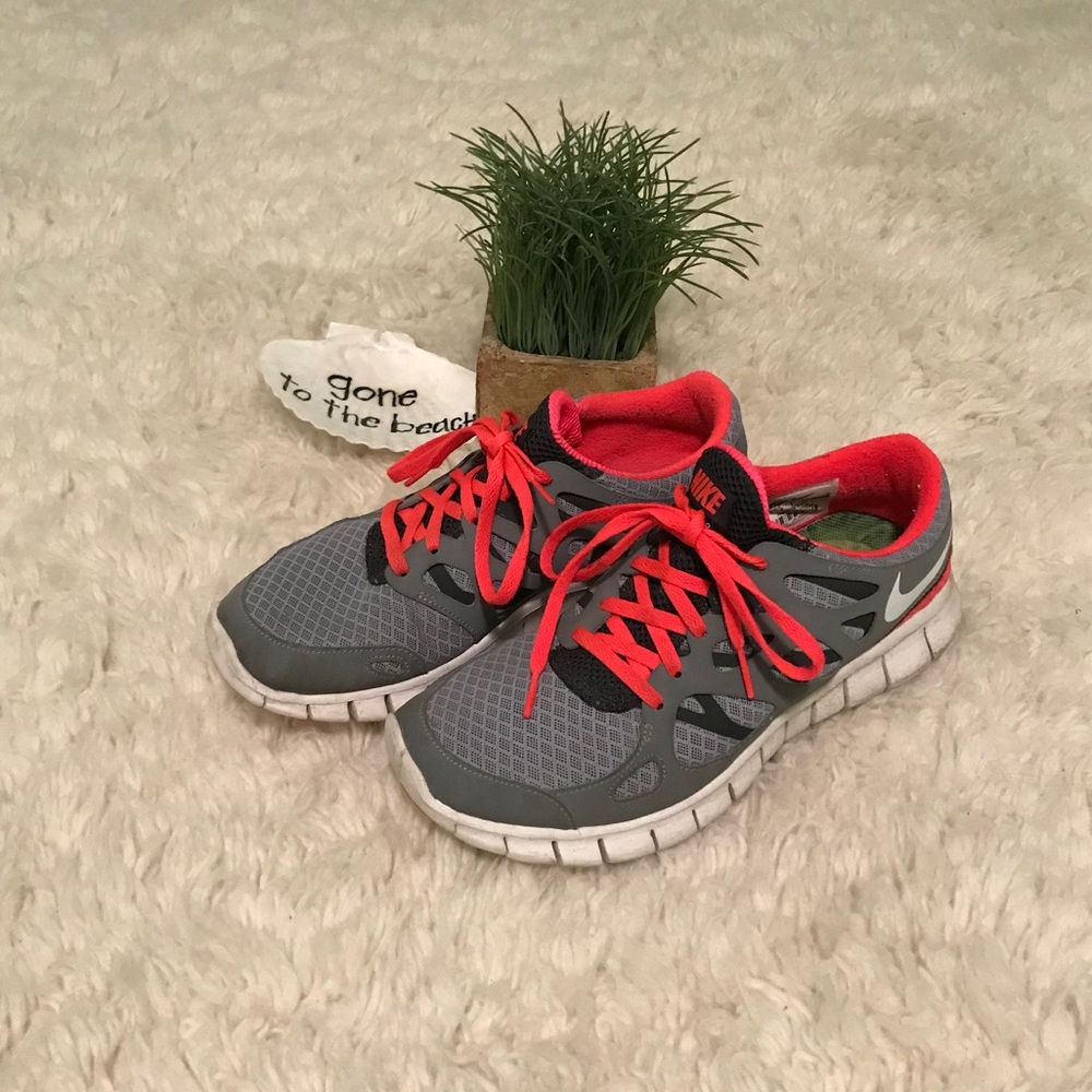 Nike Women’s Free Run 2 Running Shoes